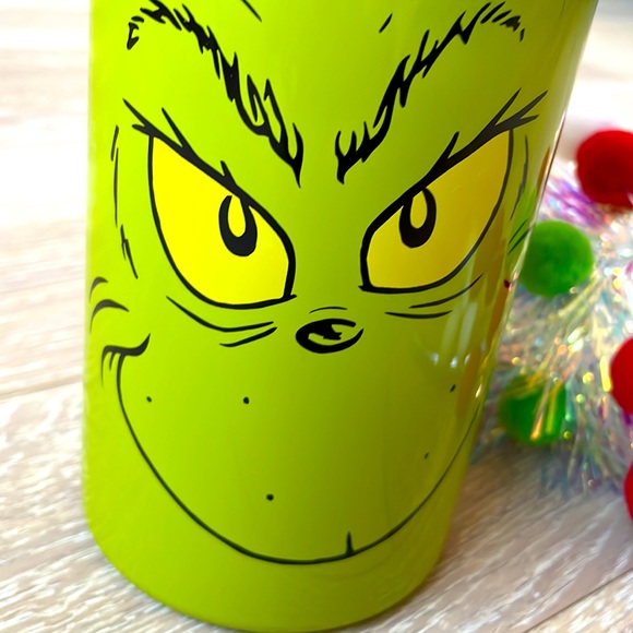Grinch Tumbler With Handle - Picture 4 of 8